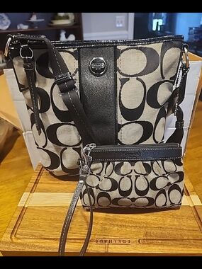 Coach Black Signature Canvas Crossbody with Wristlet Set